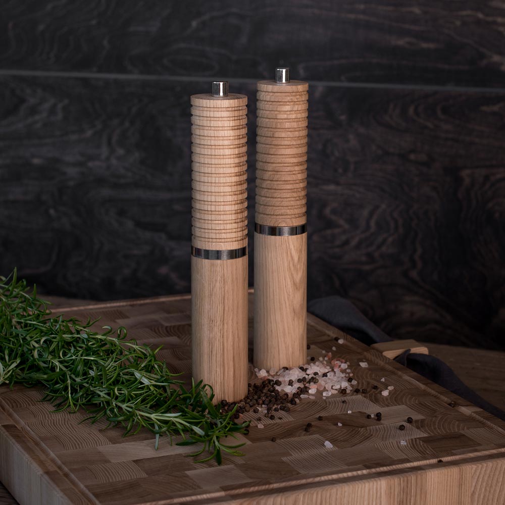 Salt grinder