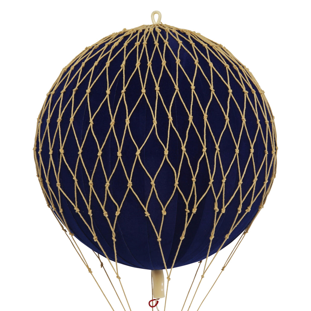 Travels Light, Bl. Velvet